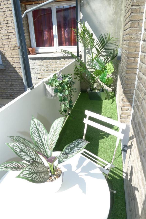 Logement Place D'Erlon Hypercentre Avec Balcon Apartment Реймс Екстериор снимка