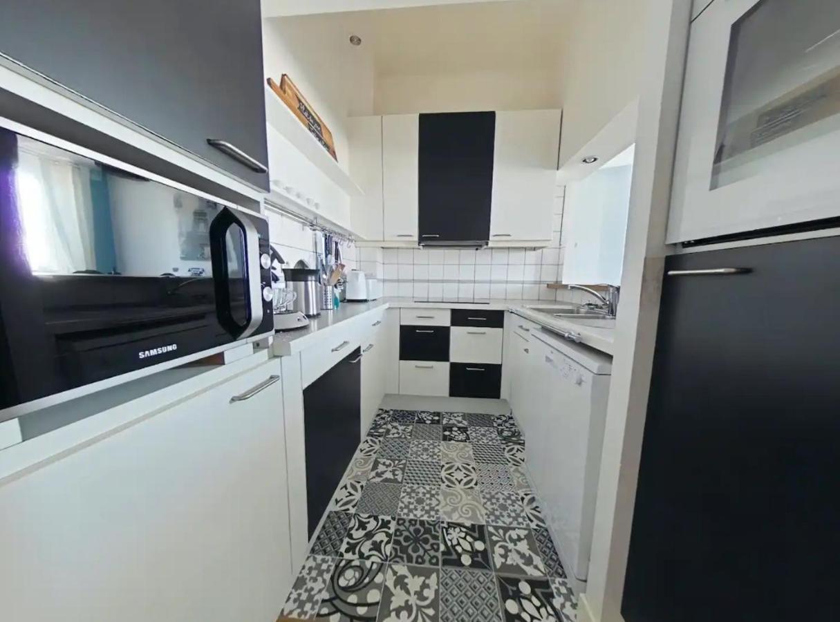 Logement Place D'Erlon Hypercentre Avec Balcon Apartment Реймс Екстериор снимка